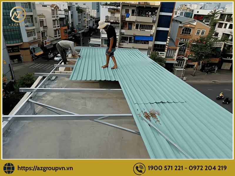 Sân thượng thiếu lớp che chắn và giải pháp giảm nhiệt